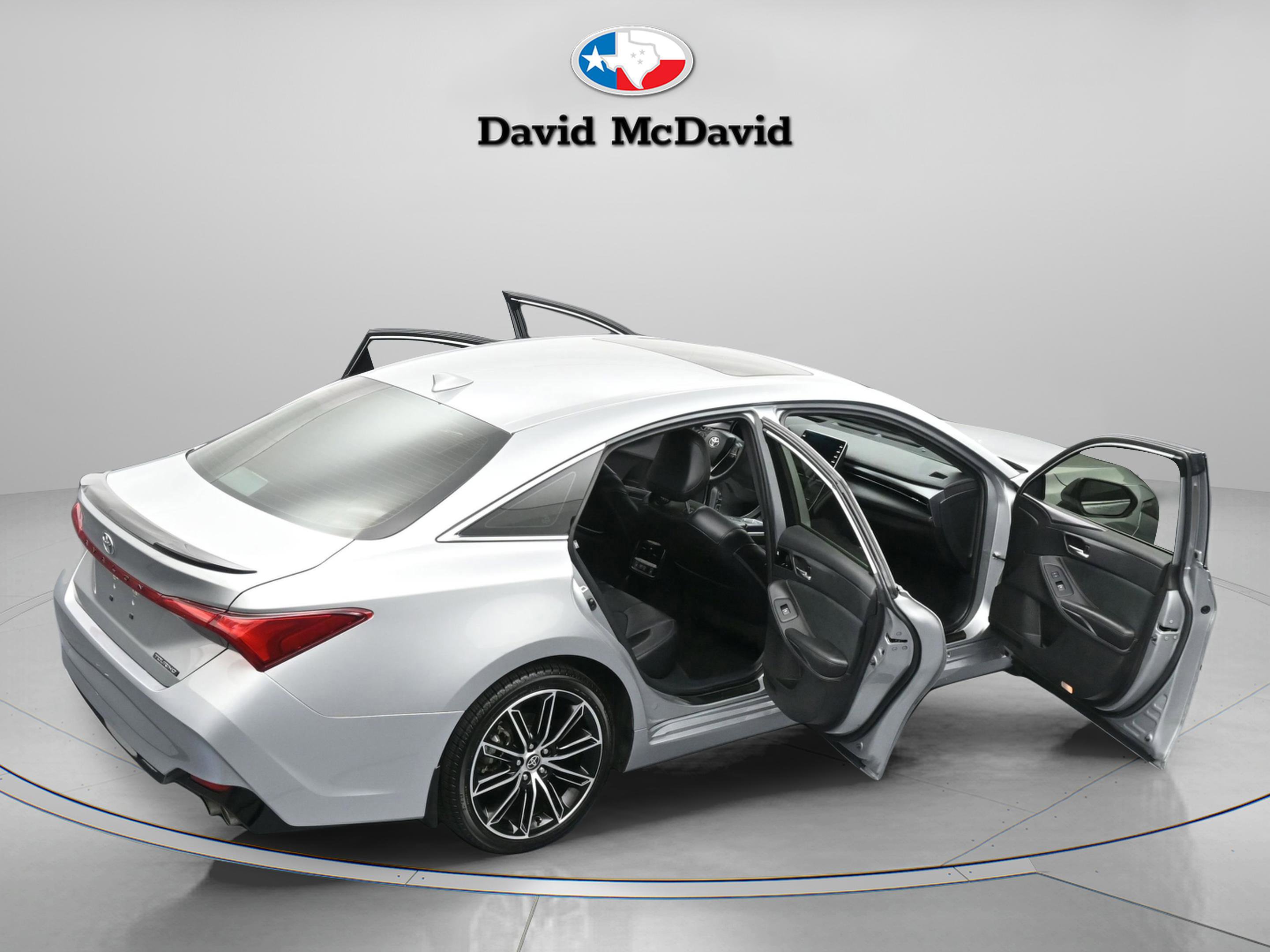 Used 2022 Toyota Avalon Touring image 29