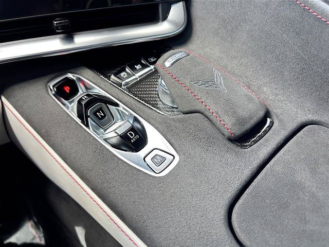 Used 2023 Chevrolet Corvette Stingray Premium Conv w/ Z51 Performance Package RWD image 18