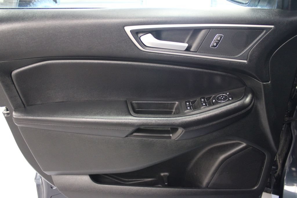 Certified 2023 Ford Edge SEL w/ Convenience Package AWD/4WD image 13