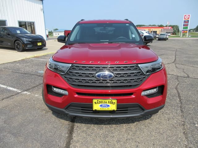 Certified 2024 Ford Explorer XLT w/ Equipment Group 202A AWD/4WD image 7