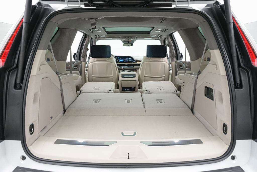 Used 2023 Cadillac Escalade Sport Platinum image 28