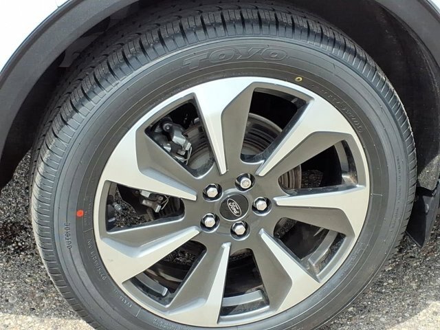 Certified 2023 Ford Escape Platinum w/ Premium Technology Package AWD/4WD image 24