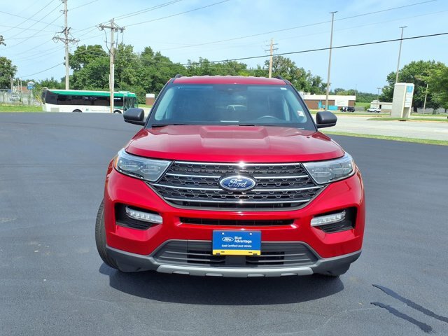 Certified 2023 Ford Explorer XLT w/ Equipment Group 202A AWD/4WD image 8
