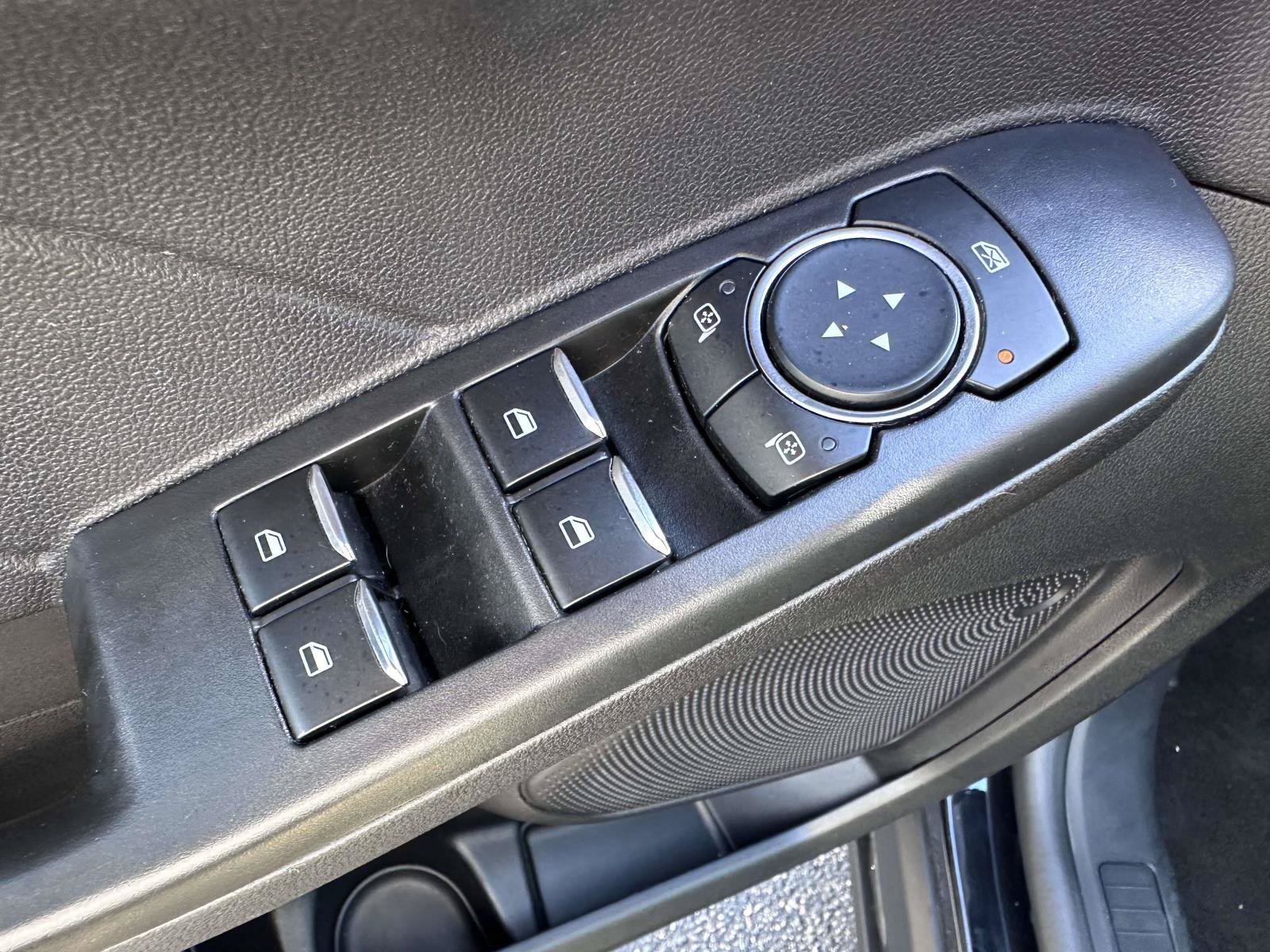 Certified 2025 Ford Escape Active AWD/4WD image 10