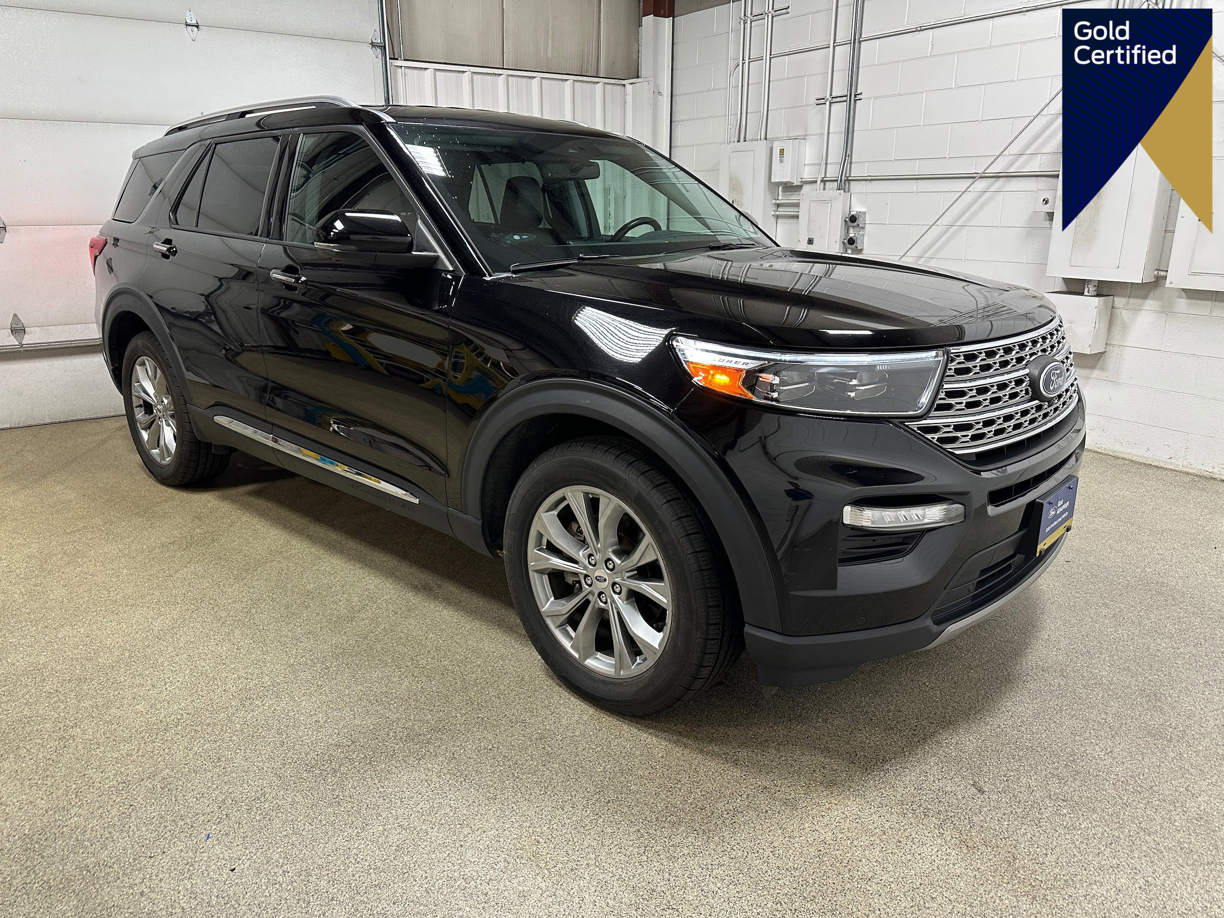 Certified 2023 Ford Explorer Limited w/ Equipment Group 301A image 1