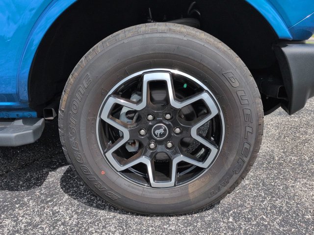 Certified 2024 Ford Bronco Outer Banks AWD/4WD image 11