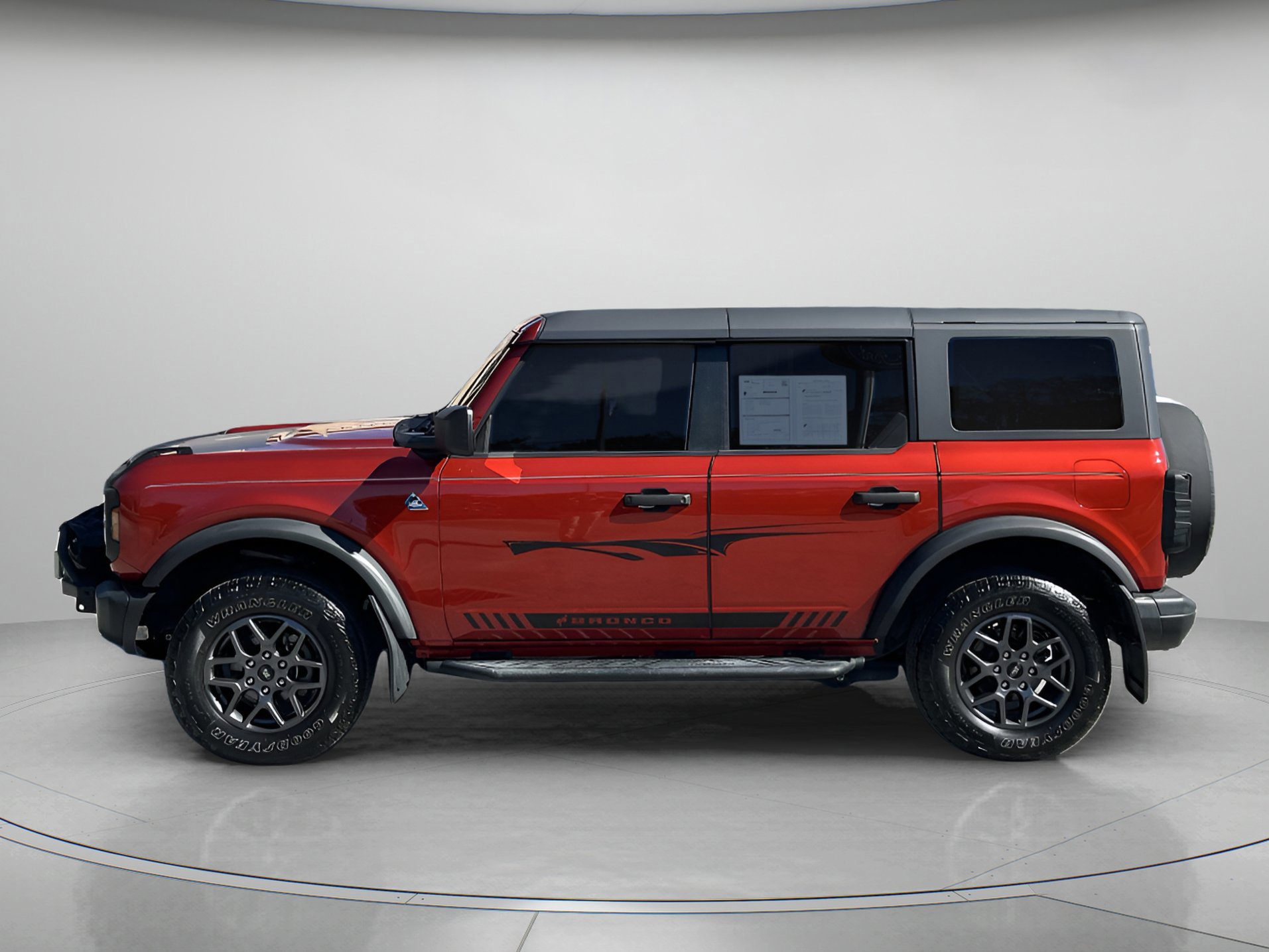 Certified 2024 Ford Bronco Black Diamond image 10