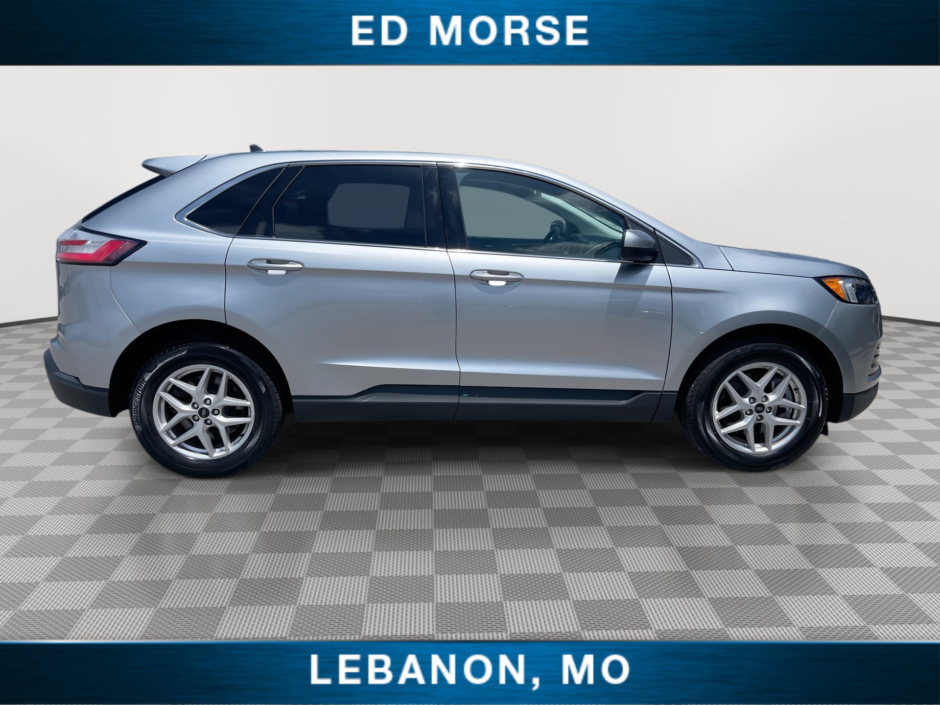 Certified 2024 Ford Edge SEL w/ Convenience Package AWD/4WD image 9