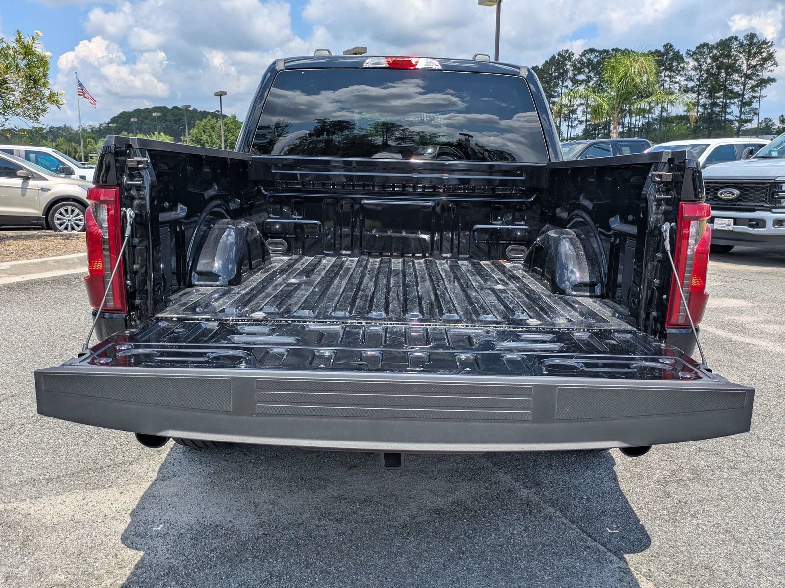 Certified 2025 Ford F150 STX w/ LOBO Package AWD/4WD image 5