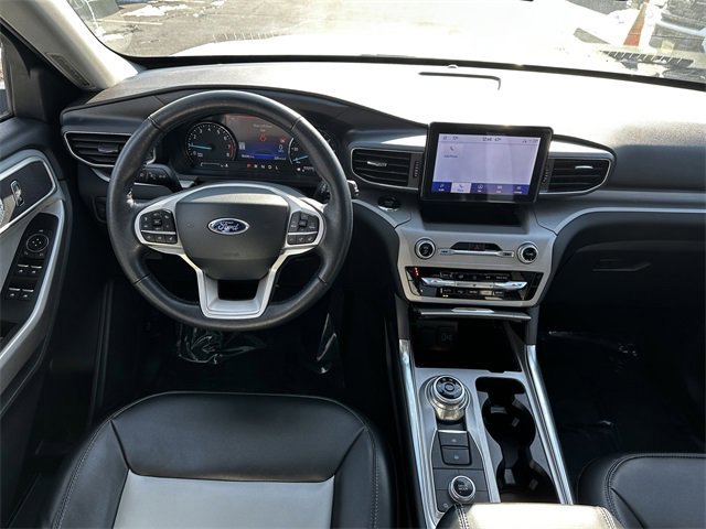 Certified 2022 Ford Explorer XLT w/ Equipment Group 202A image 14