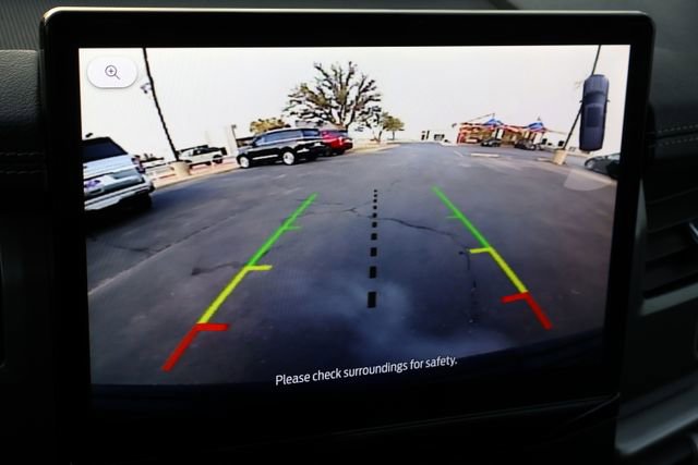 Certified 2023 Ford Expedition XLT image 6