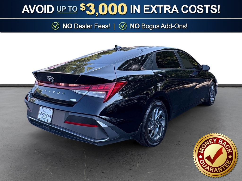Used 2024 Hyundai Elantra Blue FWD image 7