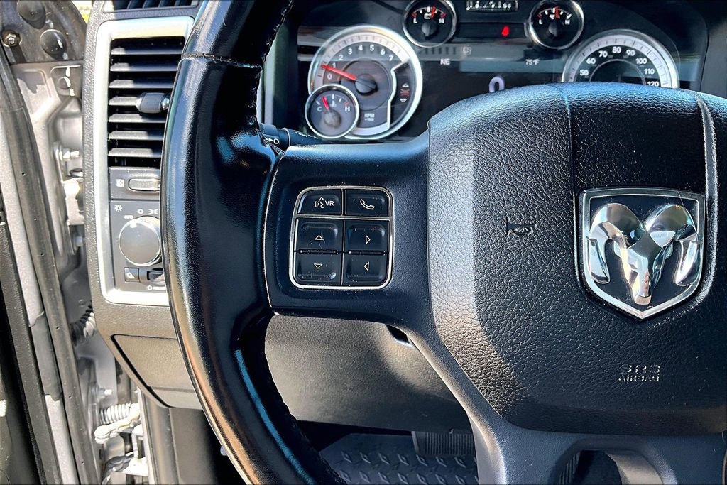 Used 2020 RAM 1500 Classic SLT w/ Luxury Group RWD image 19