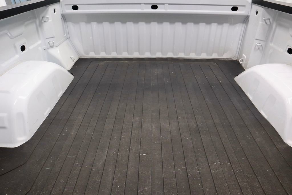 Used 2023 Chevrolet Silverado 1500 LT AWD/4WD image 14