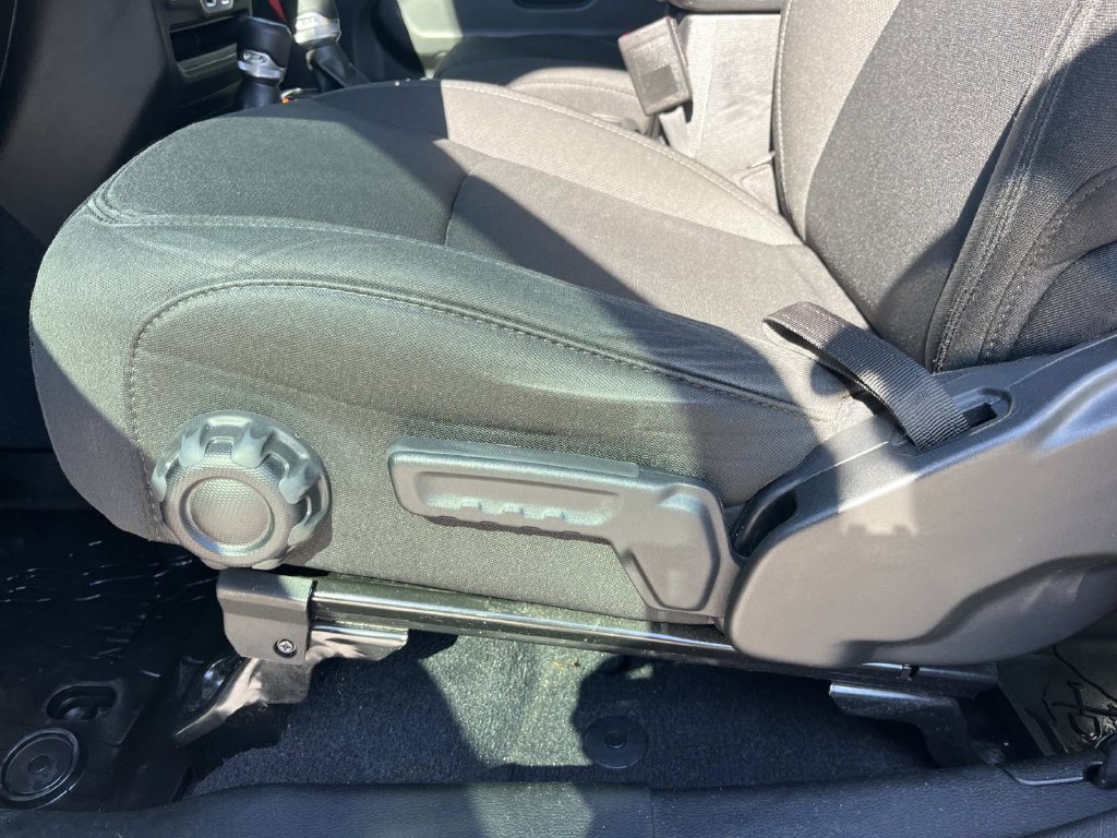 Used 2021 Jeep Wrangler Sport AWD/4WD image 25