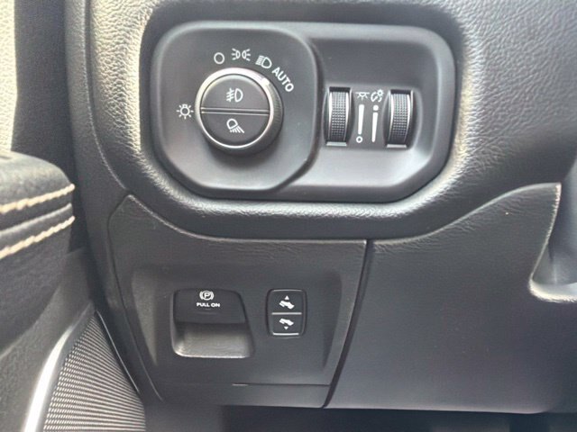 Used 2021 RAM 1500 Laramie AWD/4WD image 19