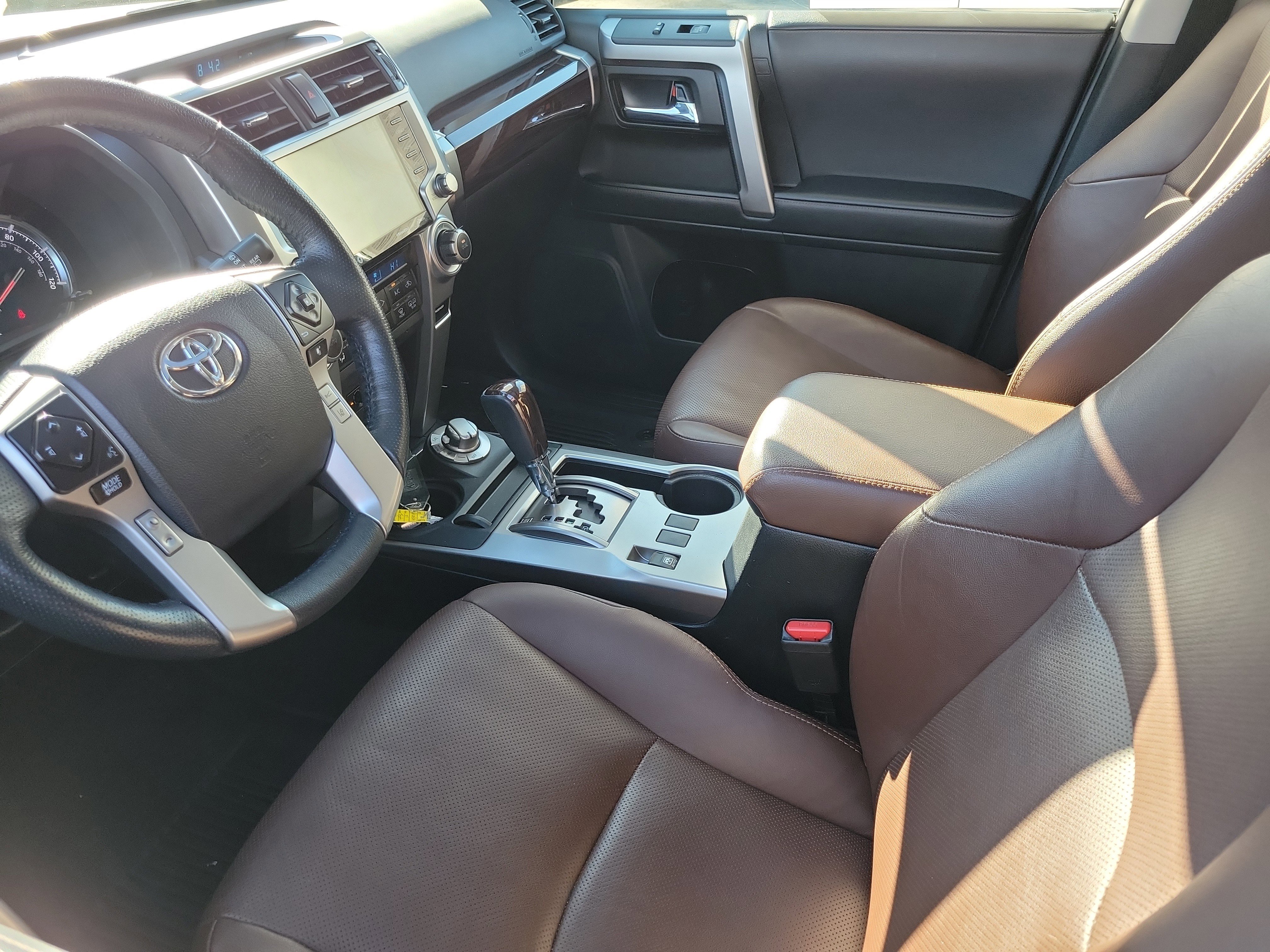 Used 2023 Toyota 4Runner Limited image 4