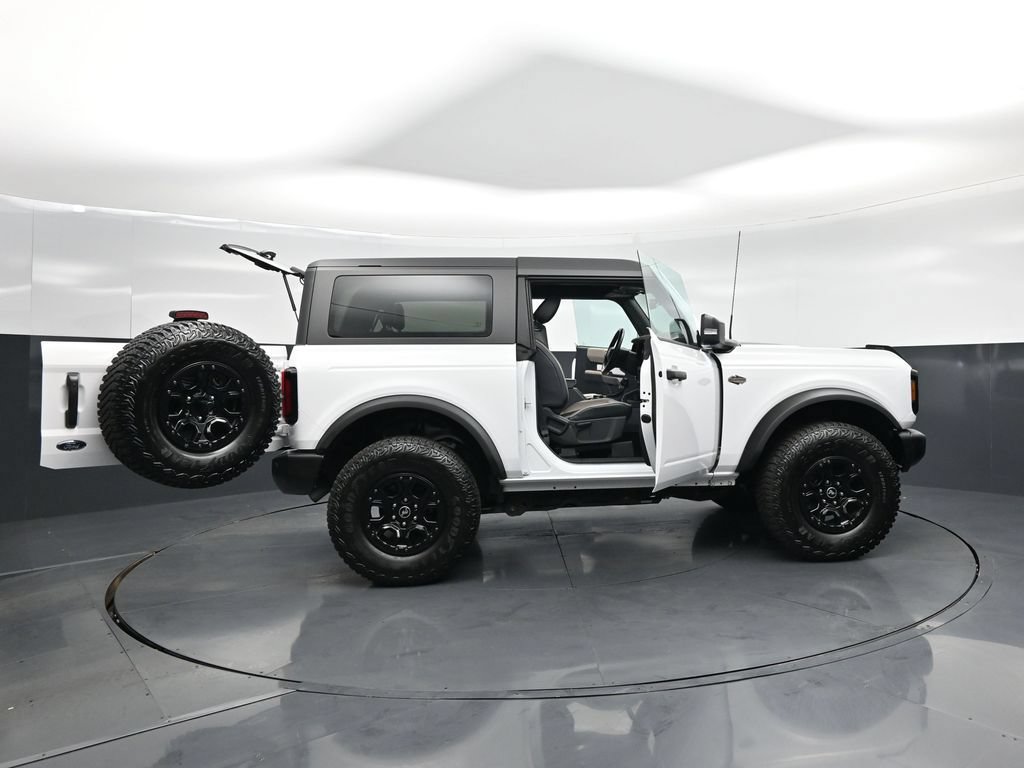 Certified 2023 Ford Bronco Wildtrak AWD/4WD image 4