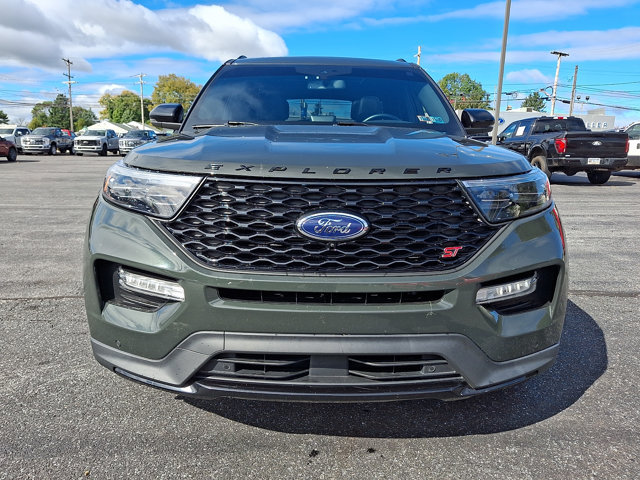 Certified 2024 Ford Explorer ST w/ Equipment Group 401A AWD/4WD image 2