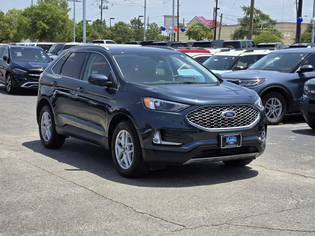 Certified 2023 Ford Edge SEL w/ Convenience Package AWD/4WD image 3