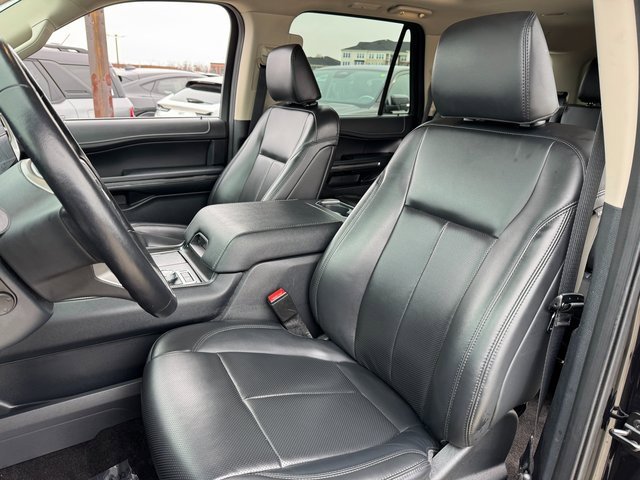 Certified 2022 Ford Expedition XLT image 14