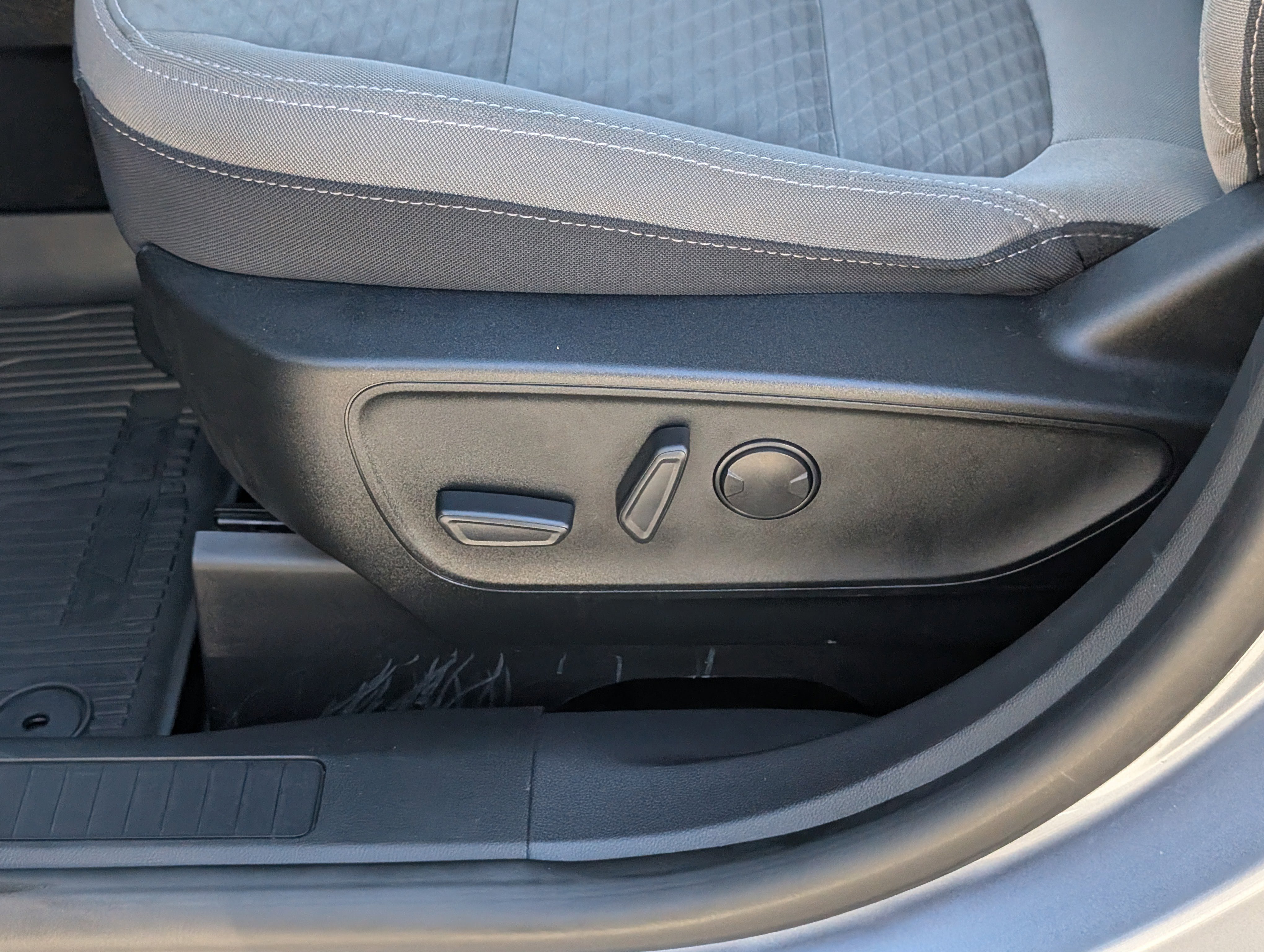 Certified 2022 Ford Escape SE w/ Convenience Package image 21