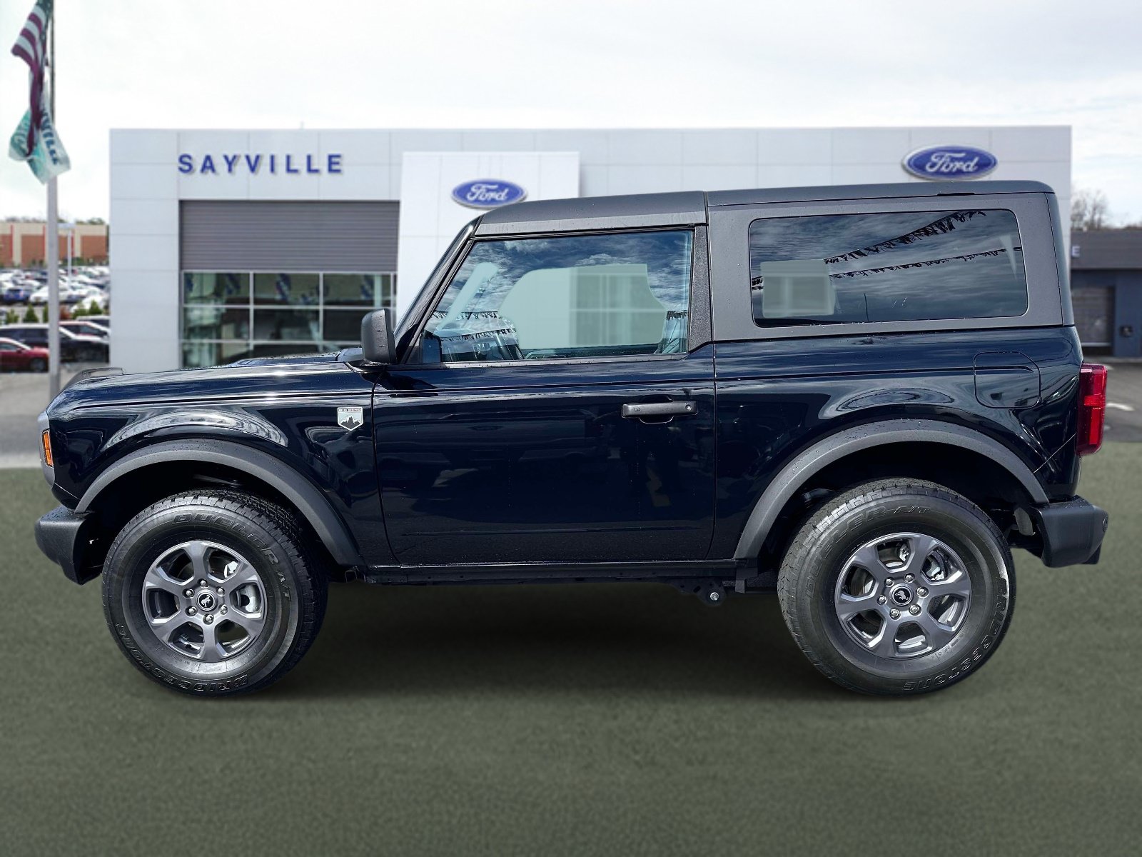 Certified 2024 Ford Bronco Big Bend AWD/4WD image 2
