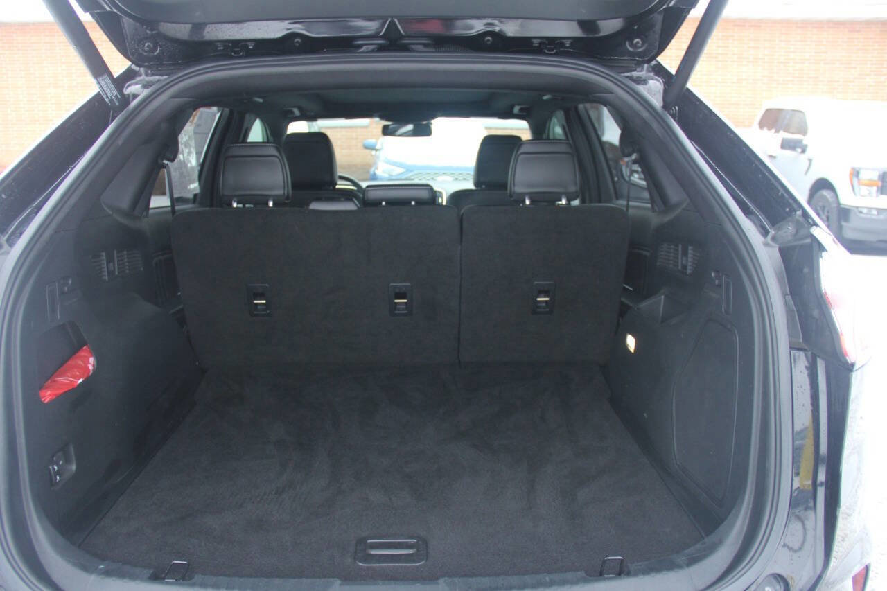 Certified 2020 Ford Edge ST w/ Equipment Group 401A image 10