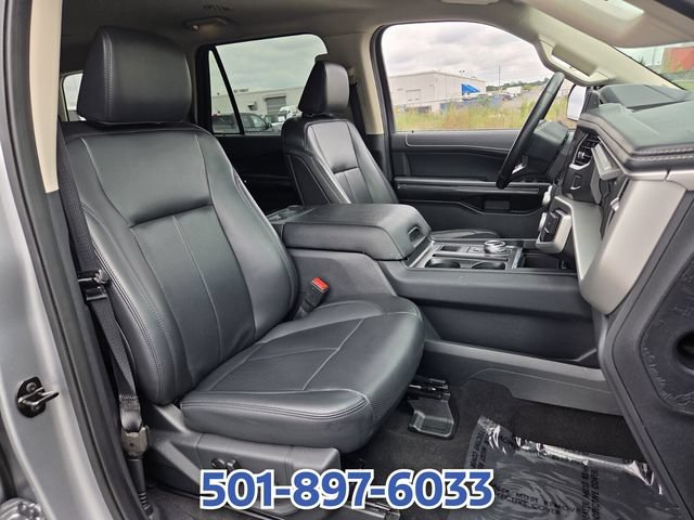 Certified 2024 Ford Expedition XLT RWD image 16