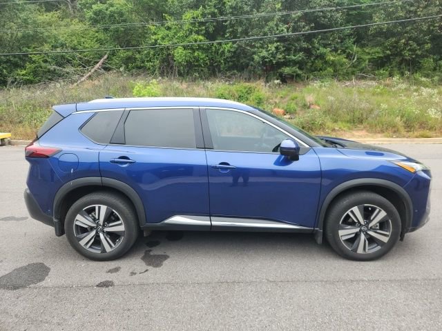 Used 2023 Nissan Rogue SL w/ SL Premium Package FWD image 2