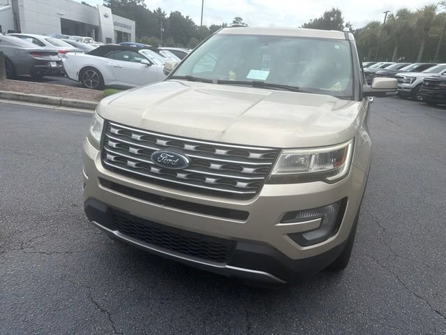 Certified 2017 Ford Explorer Limited FWD image 13