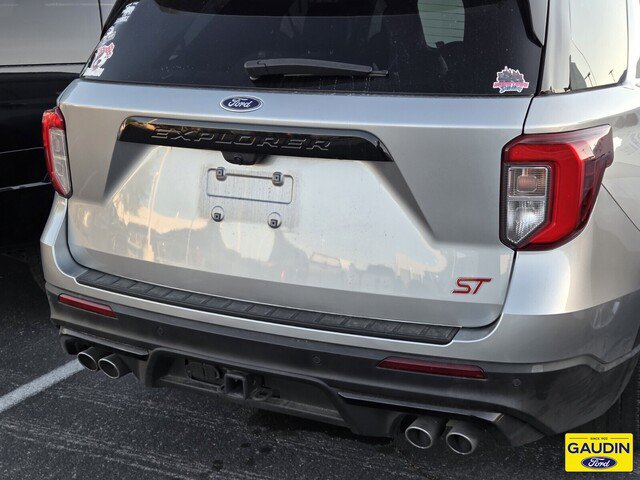 Certified 2022 Ford Explorer ST w/ ST Street Pack RWD image 3