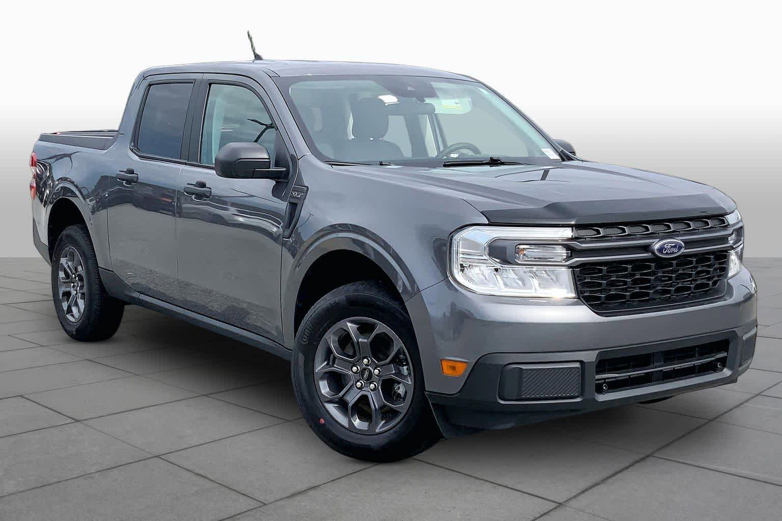 Certified 2024 Ford Maverick XLT FWD image 3