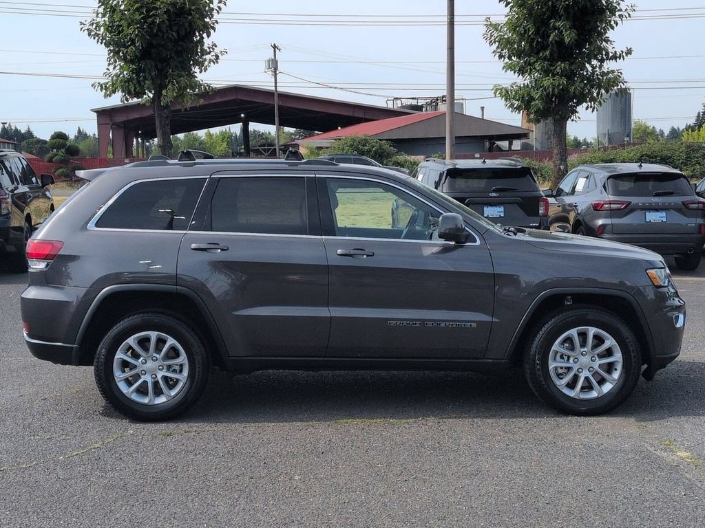 Used 2021 Jeep Grand Cherokee Laredo AWD/4WD image 6
