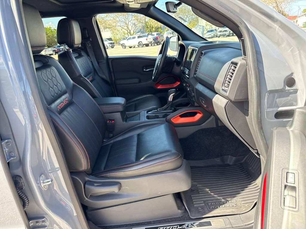 Used 2023 Nissan Frontier PRO-4X w/ Pro-4X Premium Package image 28