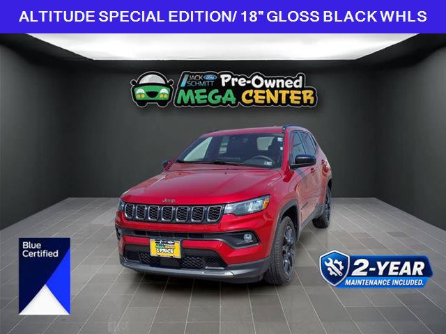 Used 2025 Jeep Compass Latitude w/ Altitude Special Edition AWD/4WD image 1