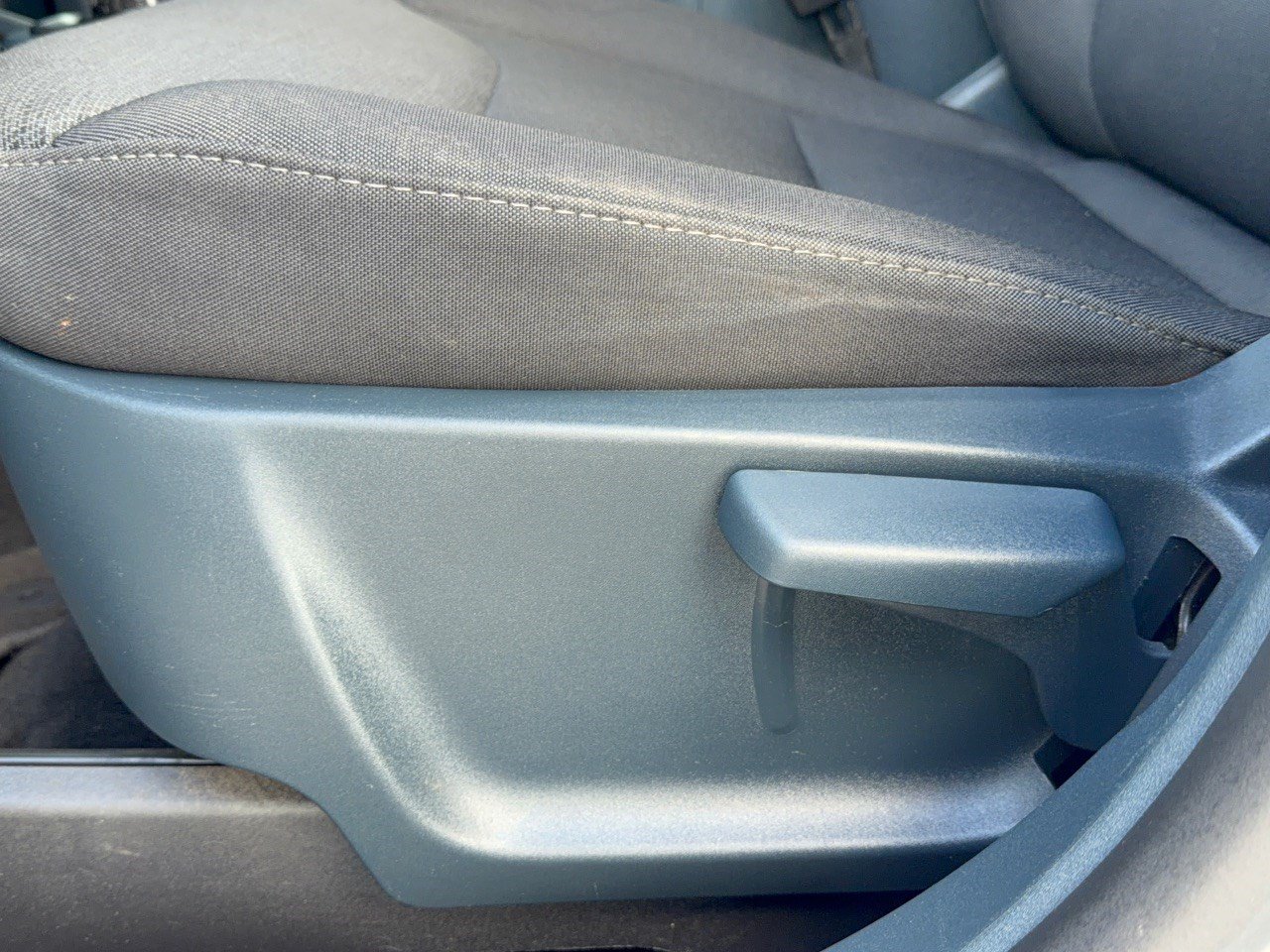 Certified 2025 Ford Maverick XL FWD image 16