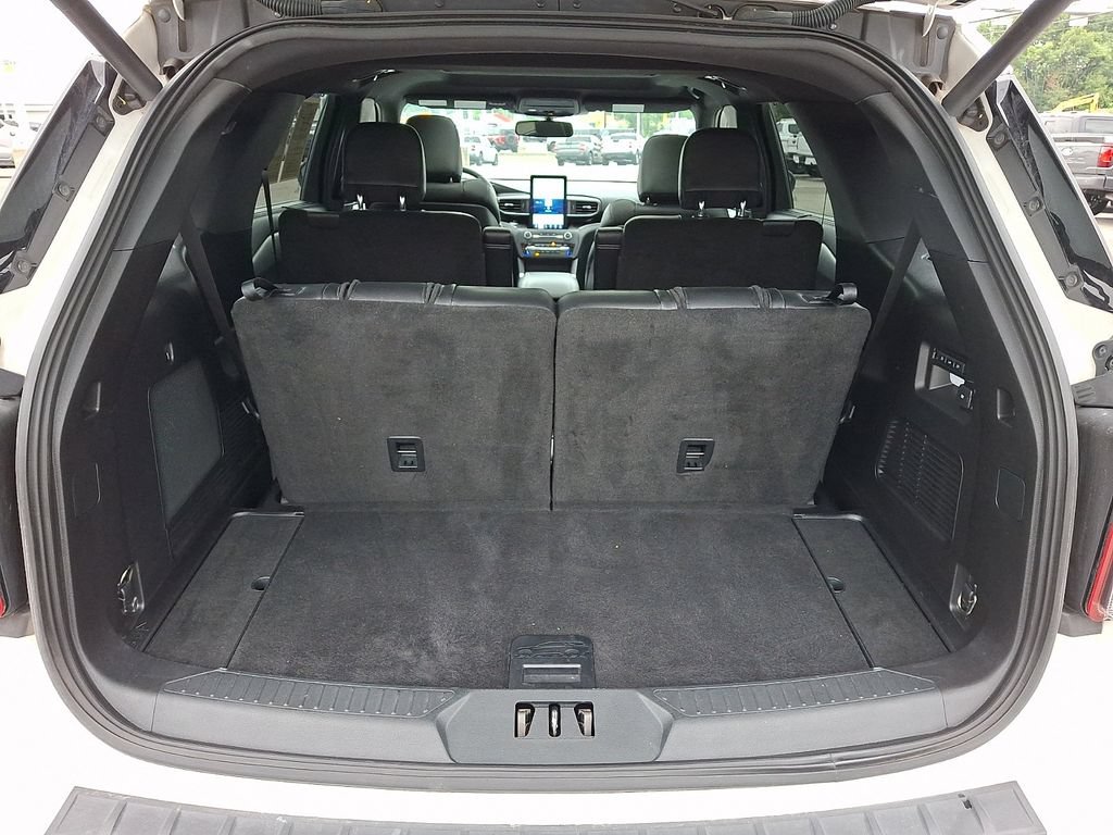 Certified 2020 Ford Explorer ST w/ Premium Technology Package AWD/4WD image 30