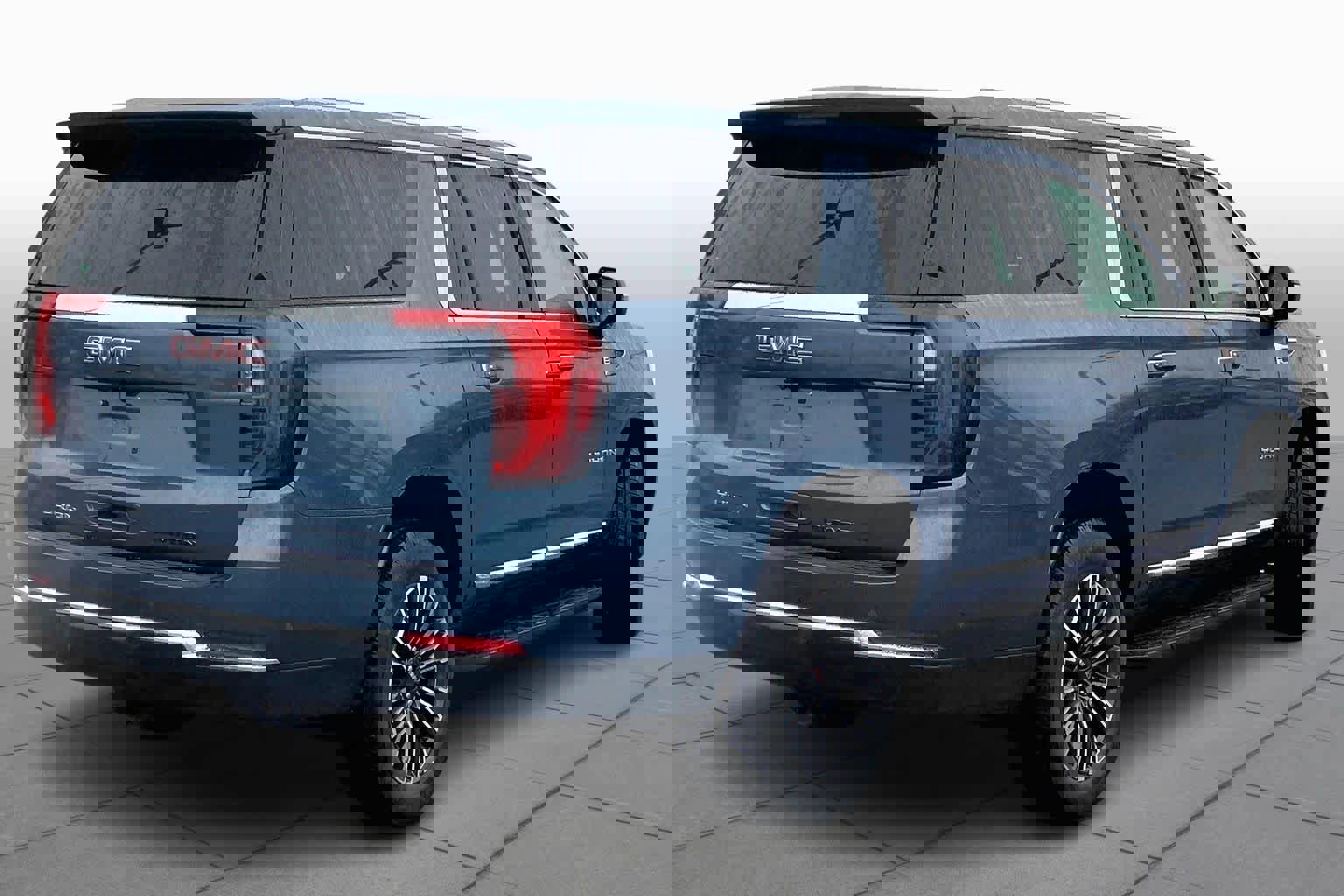 Used 2025 GMC Yukon XL Elevation image 12