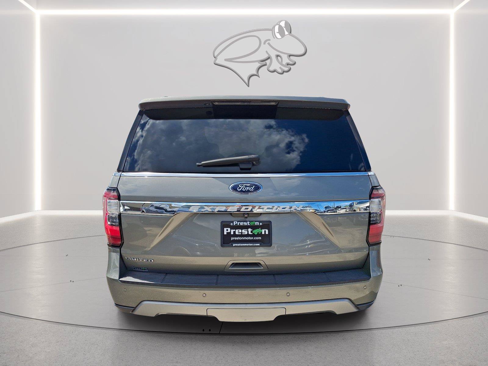 Certified 2019 Ford Expedition Limited w/ Equipment Group 302A AWD/4WD image 4