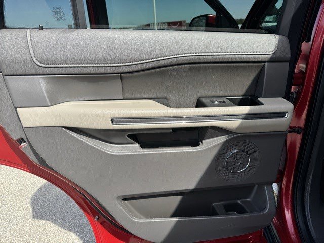 Certified 2020 Ford Expedition XLT w/ Equipment Group 202A image 23