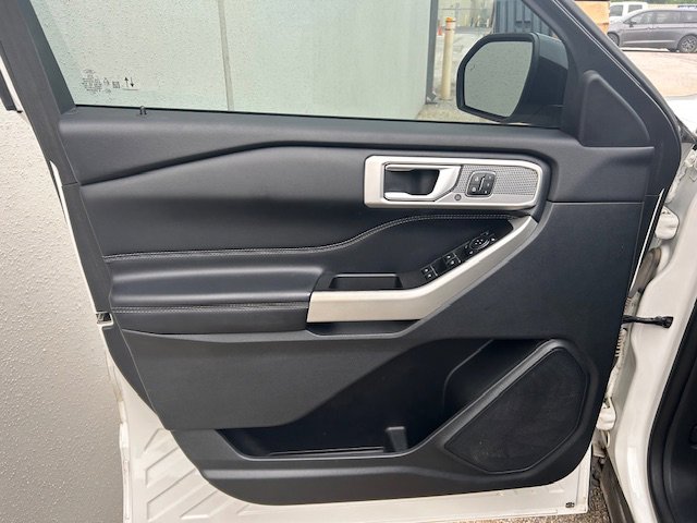 Certified 2021 Ford Explorer Limited w/ Equipment Group 301A RWD image 10