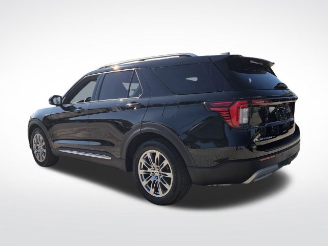 Certified 2026 Ford Explorer Platinum RWD image 7
