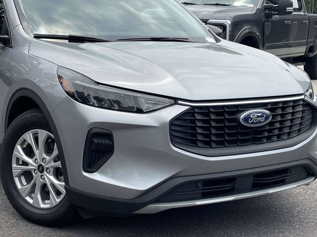 Certified 2024 Ford Escape Active FWD image 2