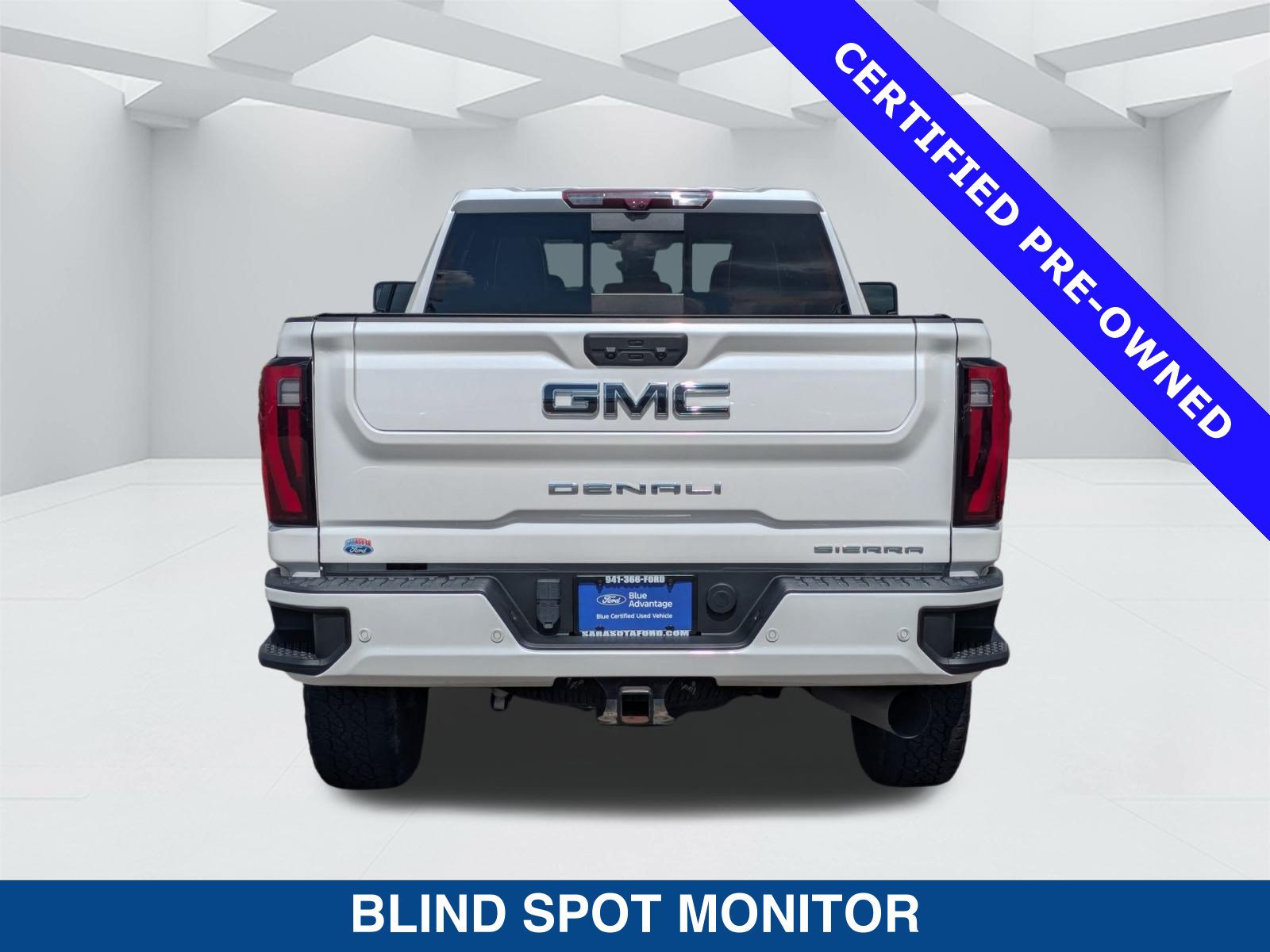 Used 2024 GMC Sierra 2500 Denali Ultimate AWD/4WD image 6