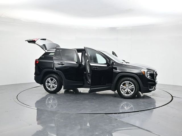 Used 2022 GMC Terrain SLE image 48