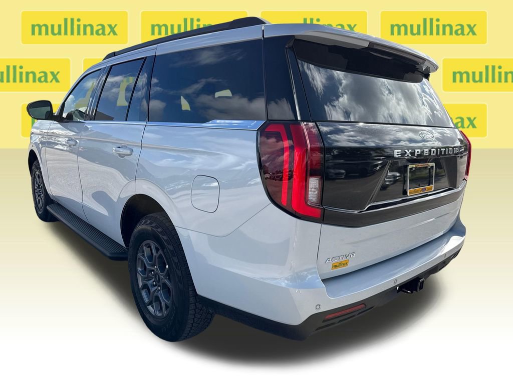 Certified 2025 Ford Expedition Active image 9