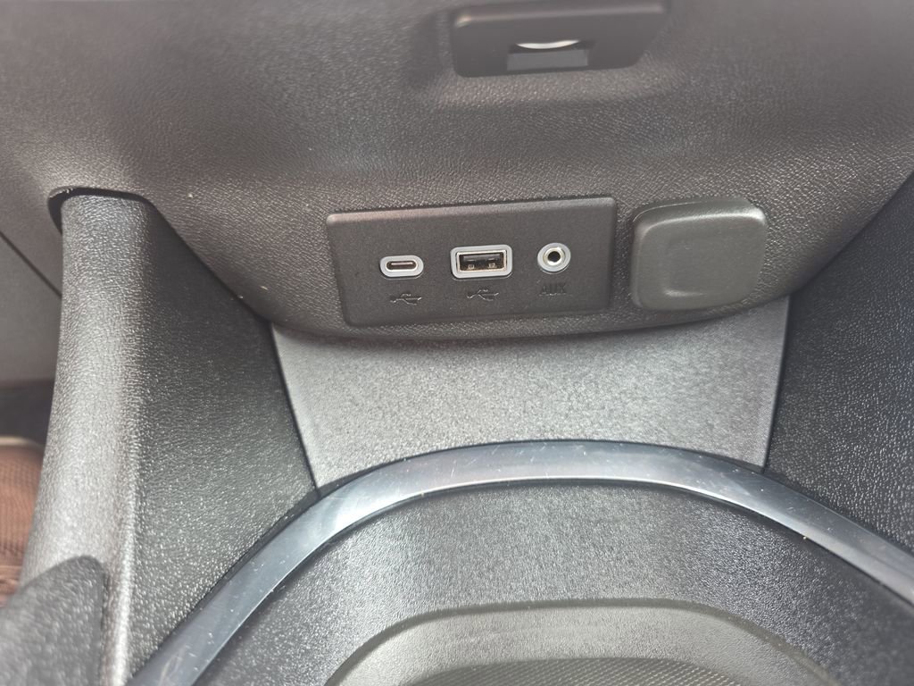 Used 2023 Chevrolet Malibu LT FWD image 31