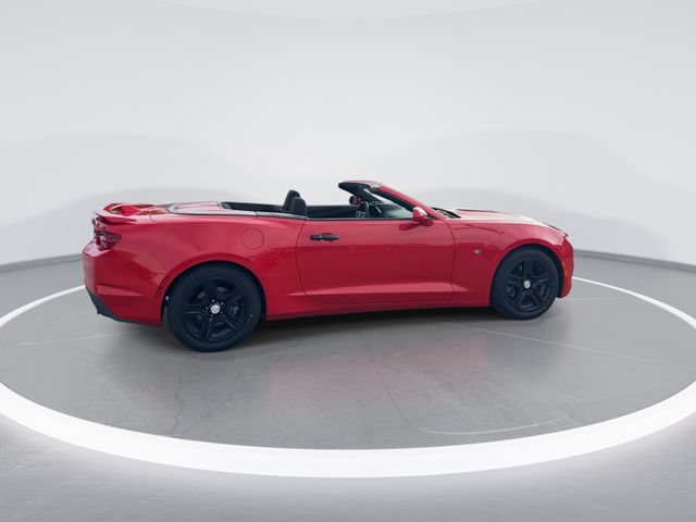 Used 2023 Chevrolet Camaro LT RWD image 7
