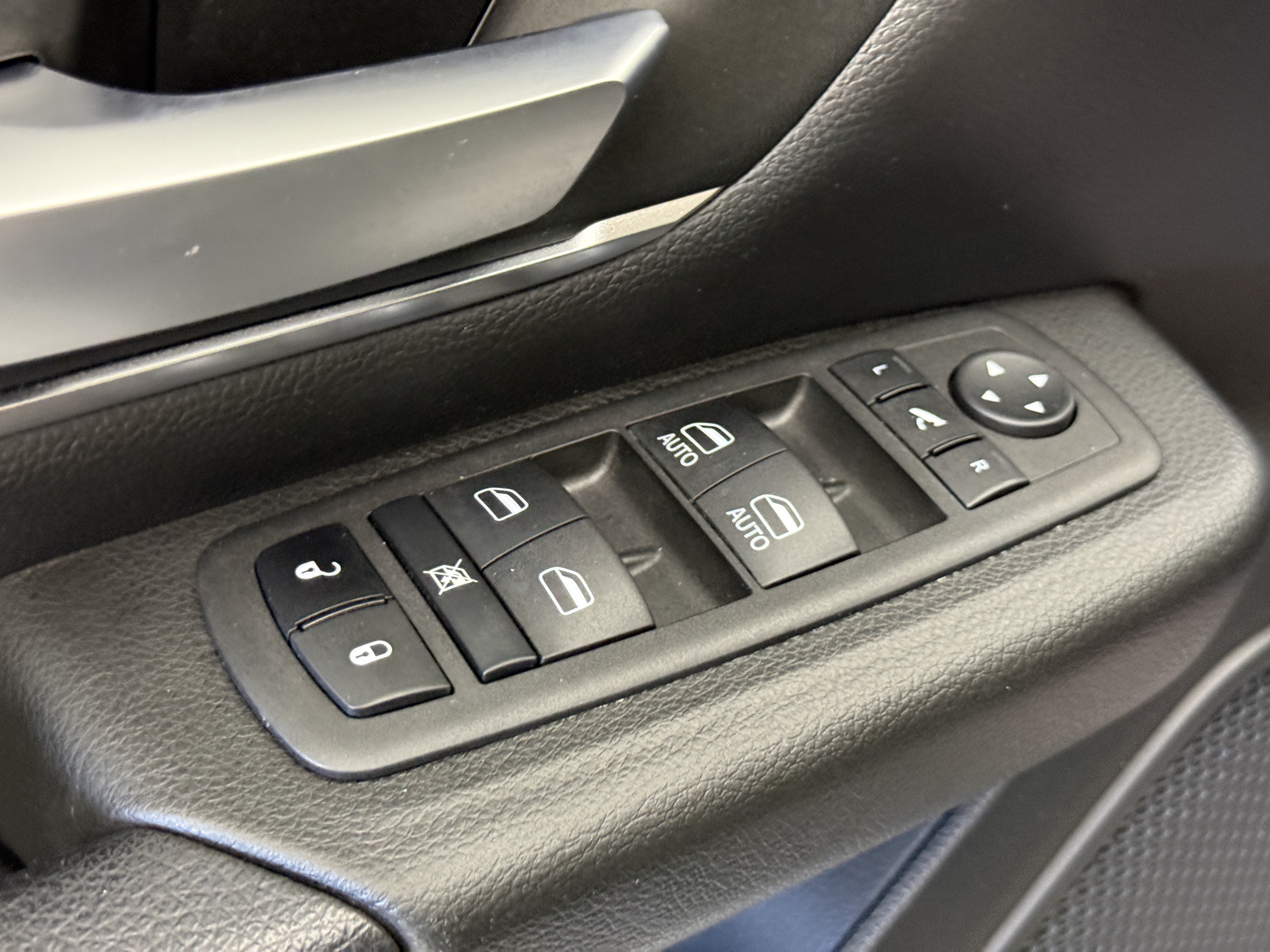 Used 2024 RAM 1500 Big Horn RWD image 16